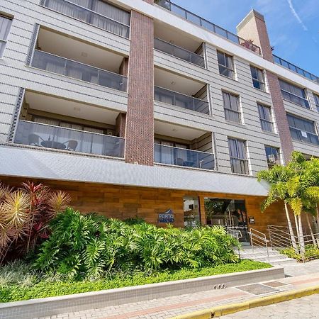 Porto Madero - Amplo Apartamento Em Condo Com Piscina บอมบินญัส ภายนอก รูปภาพ