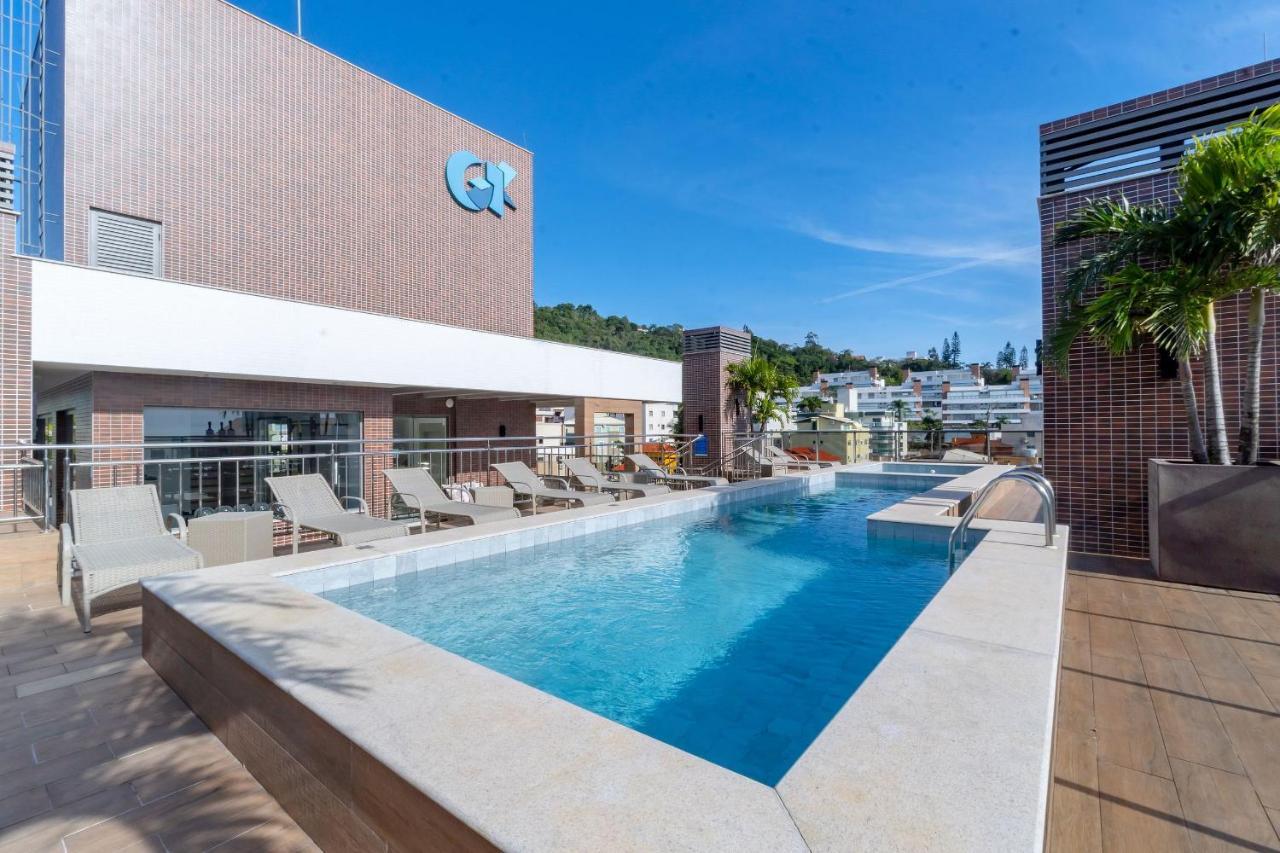 Porto Madero - Amplo Apartamento Em Condo Com Piscina บอมบินญัส ภายนอก รูปภาพ